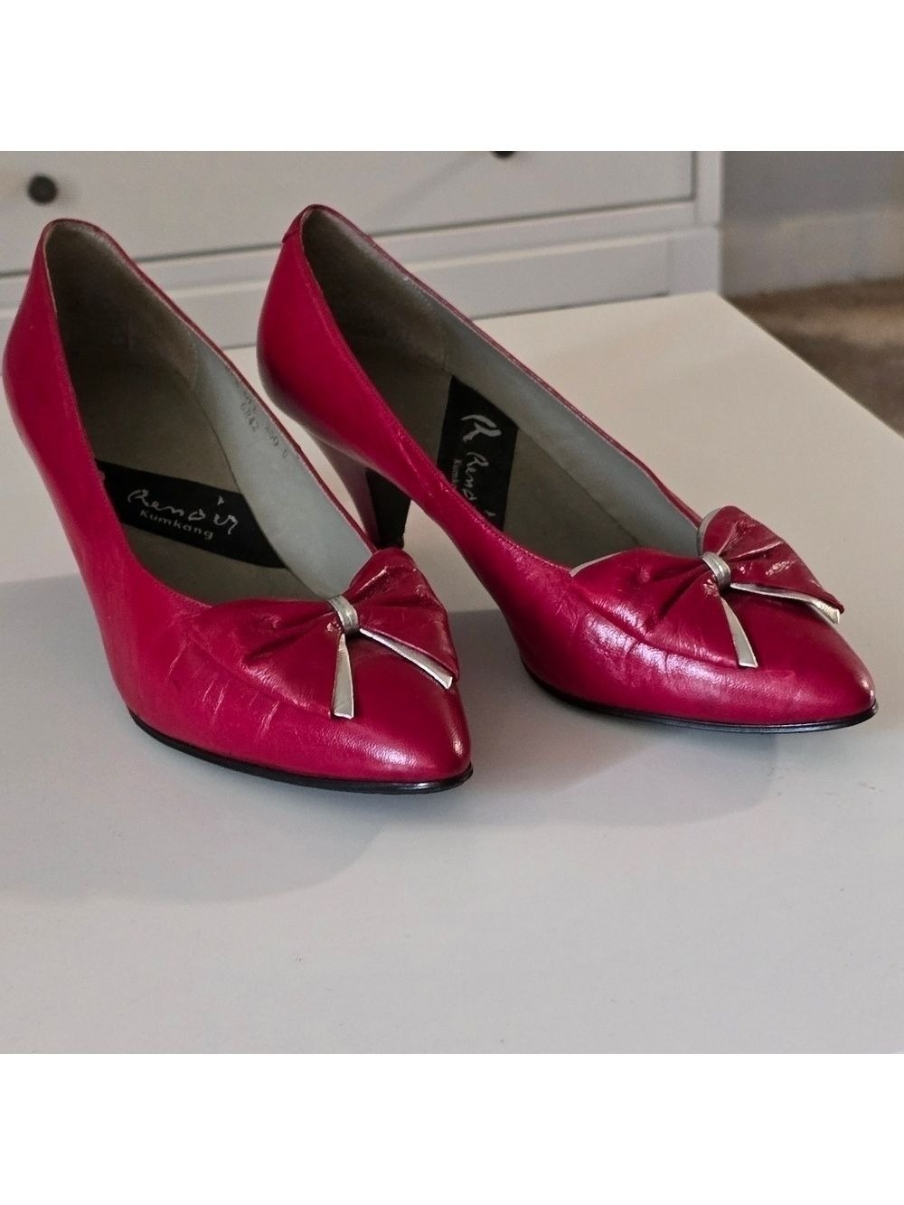 Vintage 80s leather pointed toe pumps with bow - Picture 6 of 12